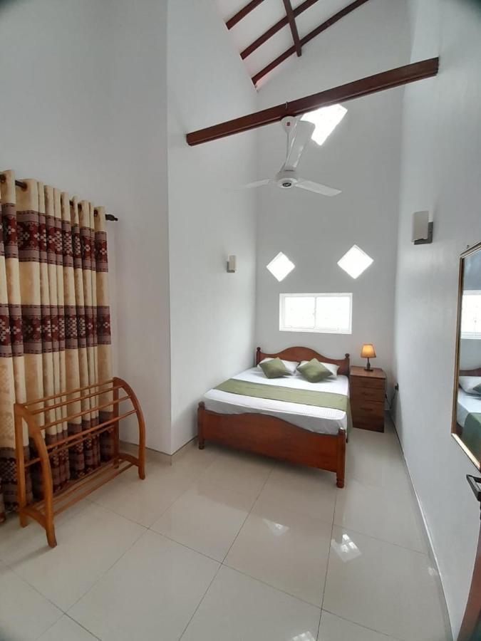 Jasmine Apartments Negombo Bagian luar foto