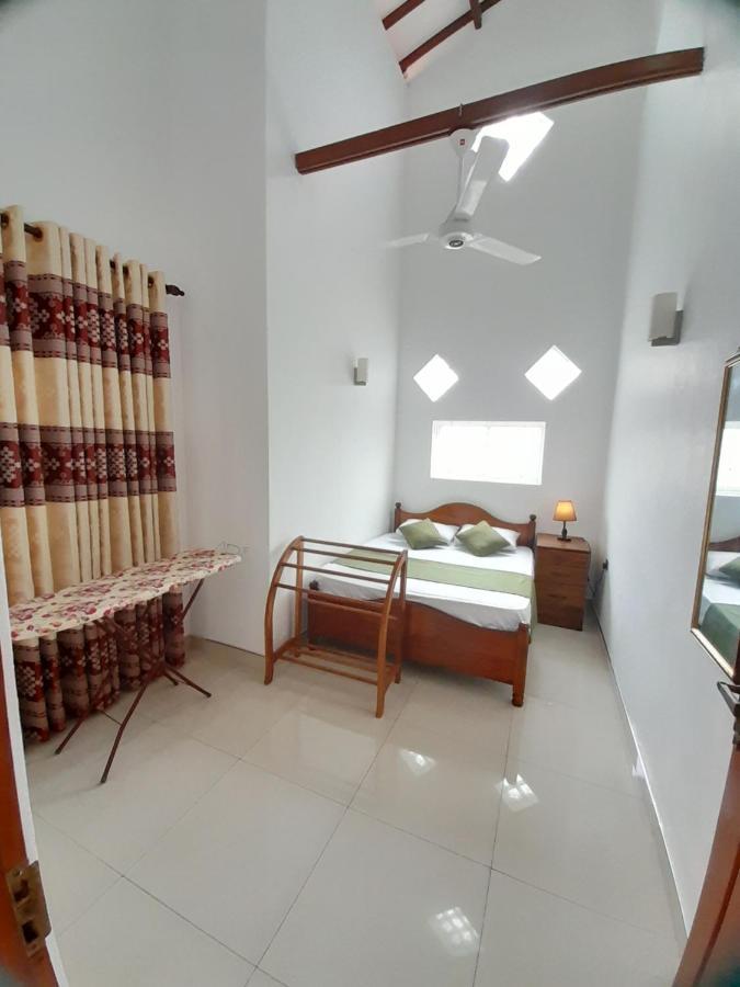 Jasmine Apartments Negombo Bagian luar foto